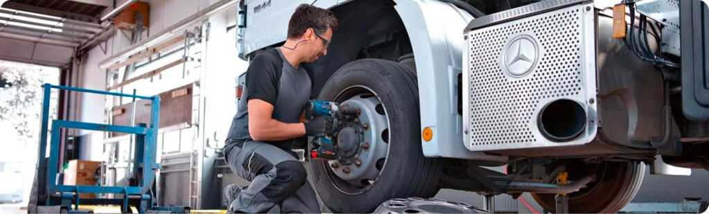 Utilisation de la boulonneuse GDS 18V-1000